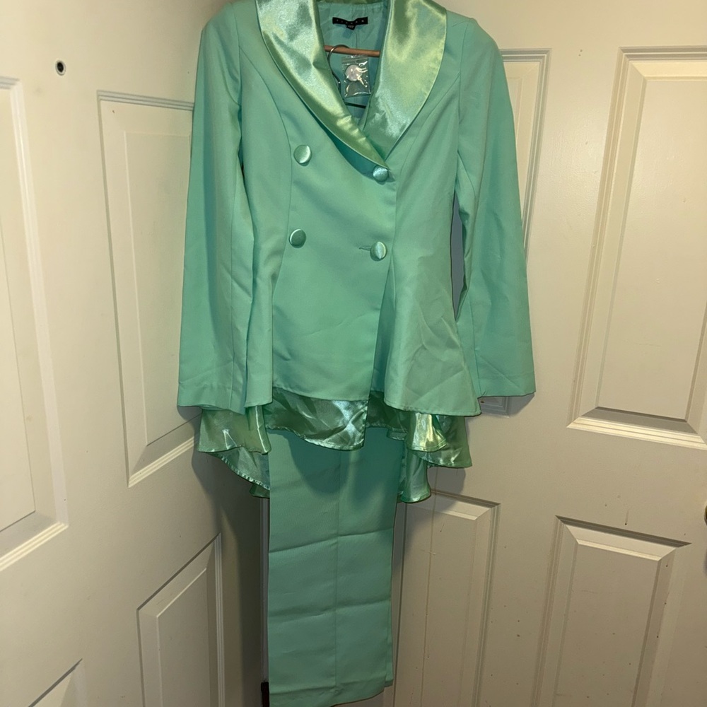 Elegant Mint Green Suit Set Tiana B